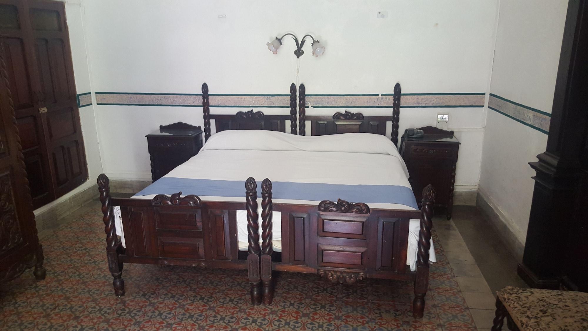 Hotel Toledo & Galeria Mérida
